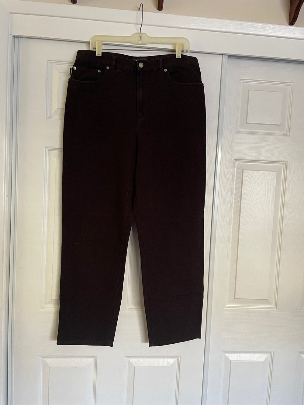 Straight-Leg Women's Velour Jeans in Dark Brown - Classic Everyday Style
